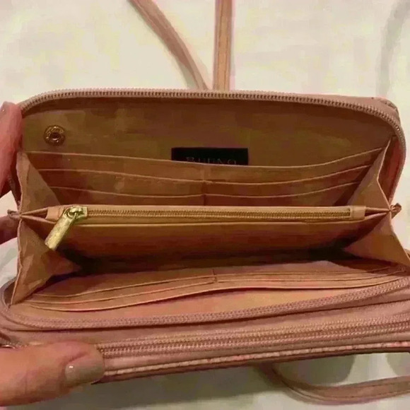 Bueno Crossbody Bag - Picture 9 of 9